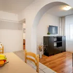 Apartment Igor With Terrace And Sea View *